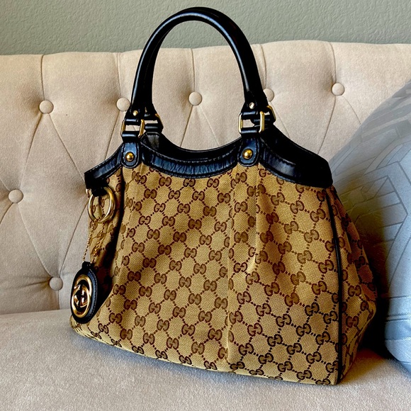 Authentic Gucci handbag - Picture 1 of 9